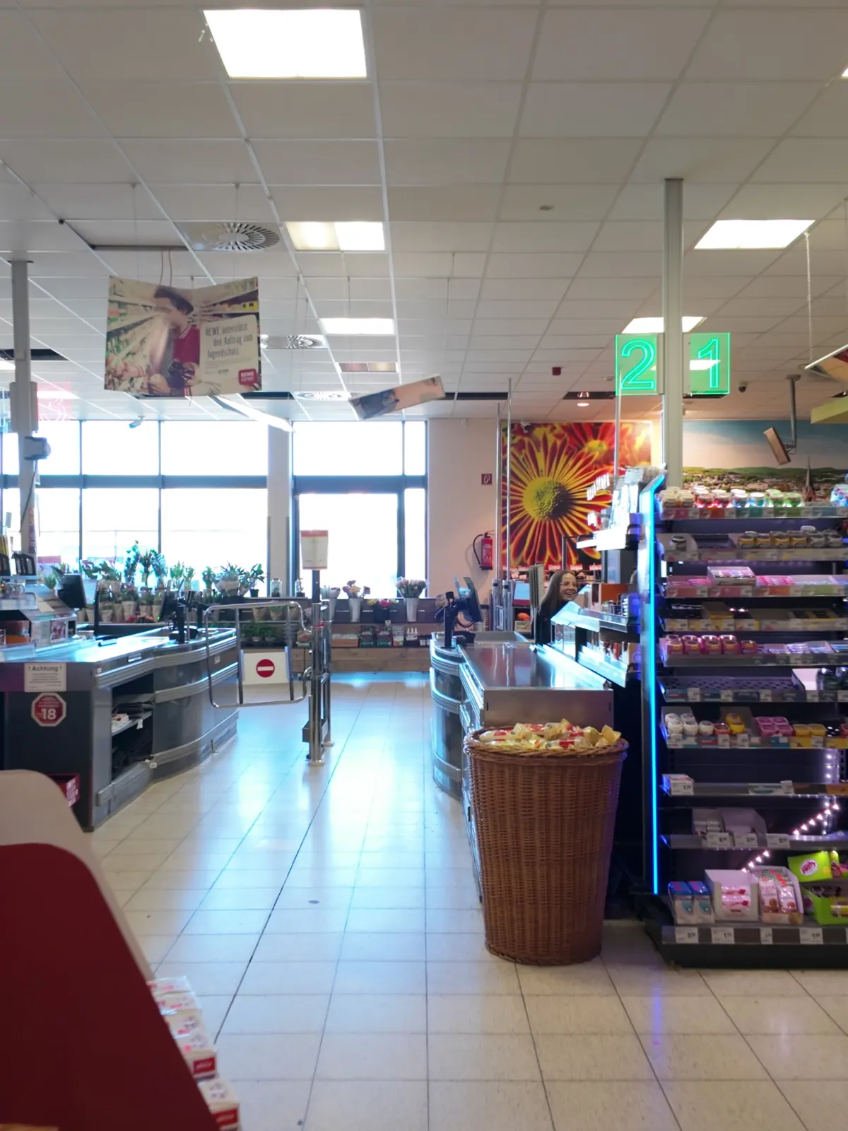 Blick in den REWE-Markt in Rohrbach
